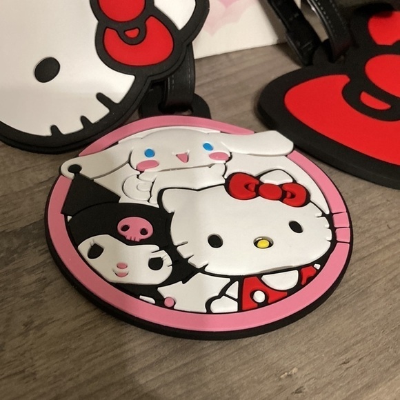 FINAL SALE! NWT! HELLO KITTY & FRIENDS SET OF 4 LUGGAGE TAGS - Picture 6 of 14